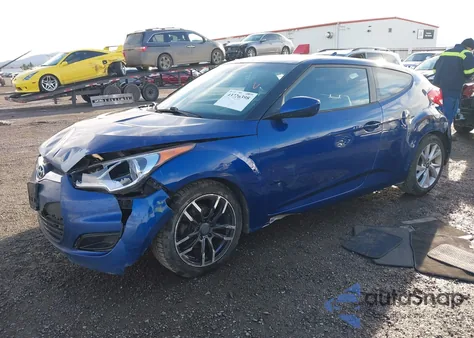2016 Hyundai Veloster z USA, uszkodzony, nr VIN KMHTC6AD8GU262940
